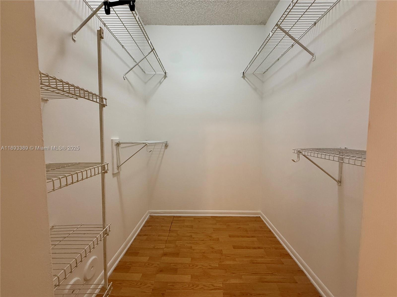 REFLECTIONS AT PEMBROKE - Residential Lease