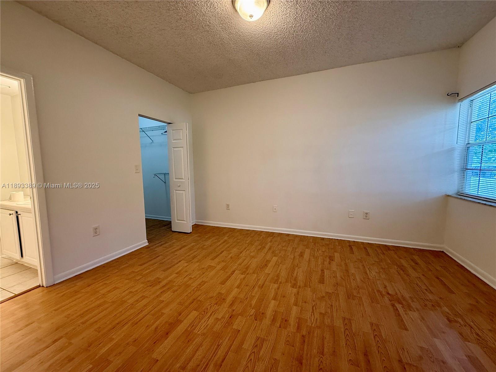 REFLECTIONS AT PEMBROKE - Residential Lease