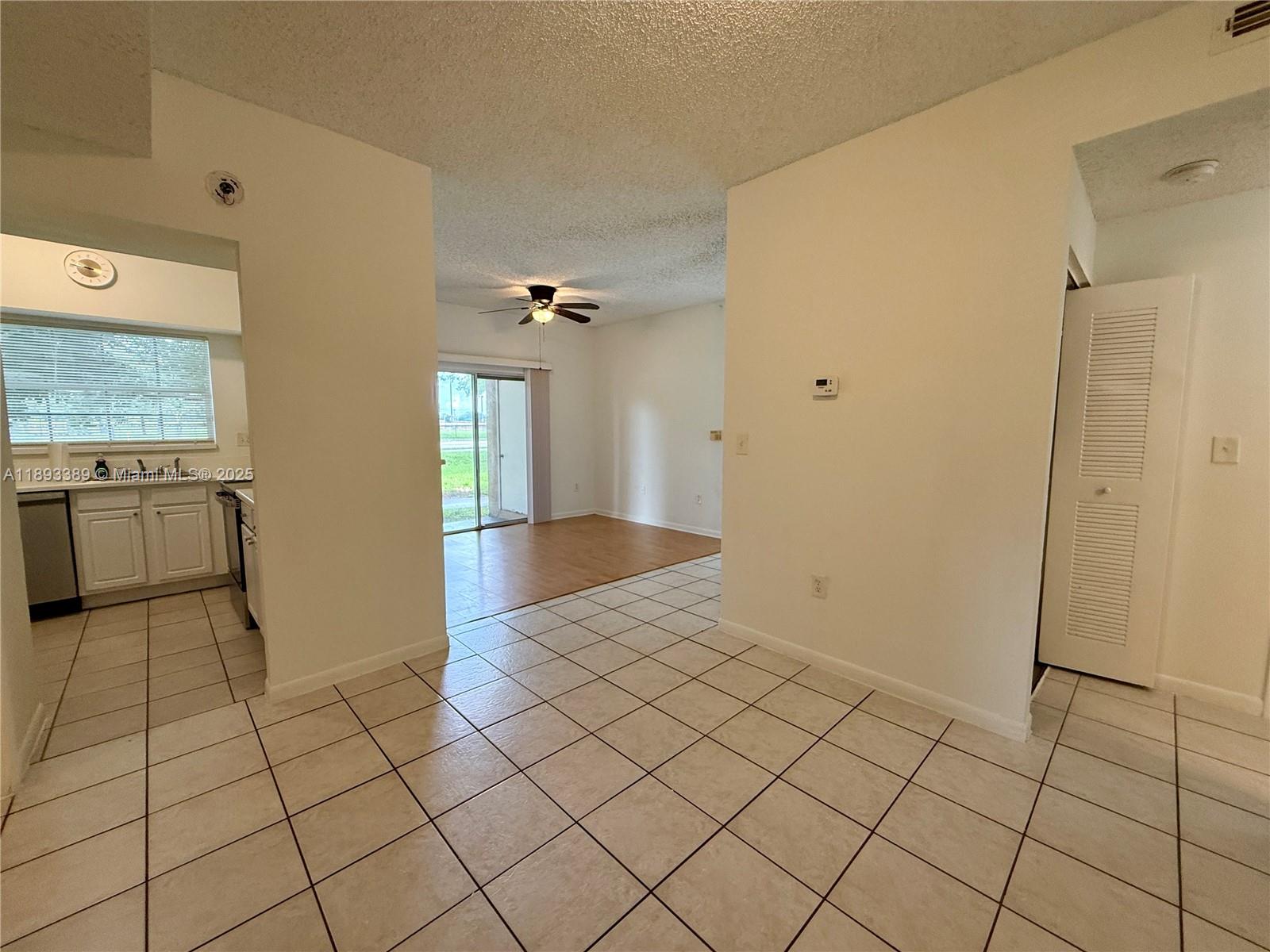 REFLECTIONS AT PEMBROKE - Residential Lease