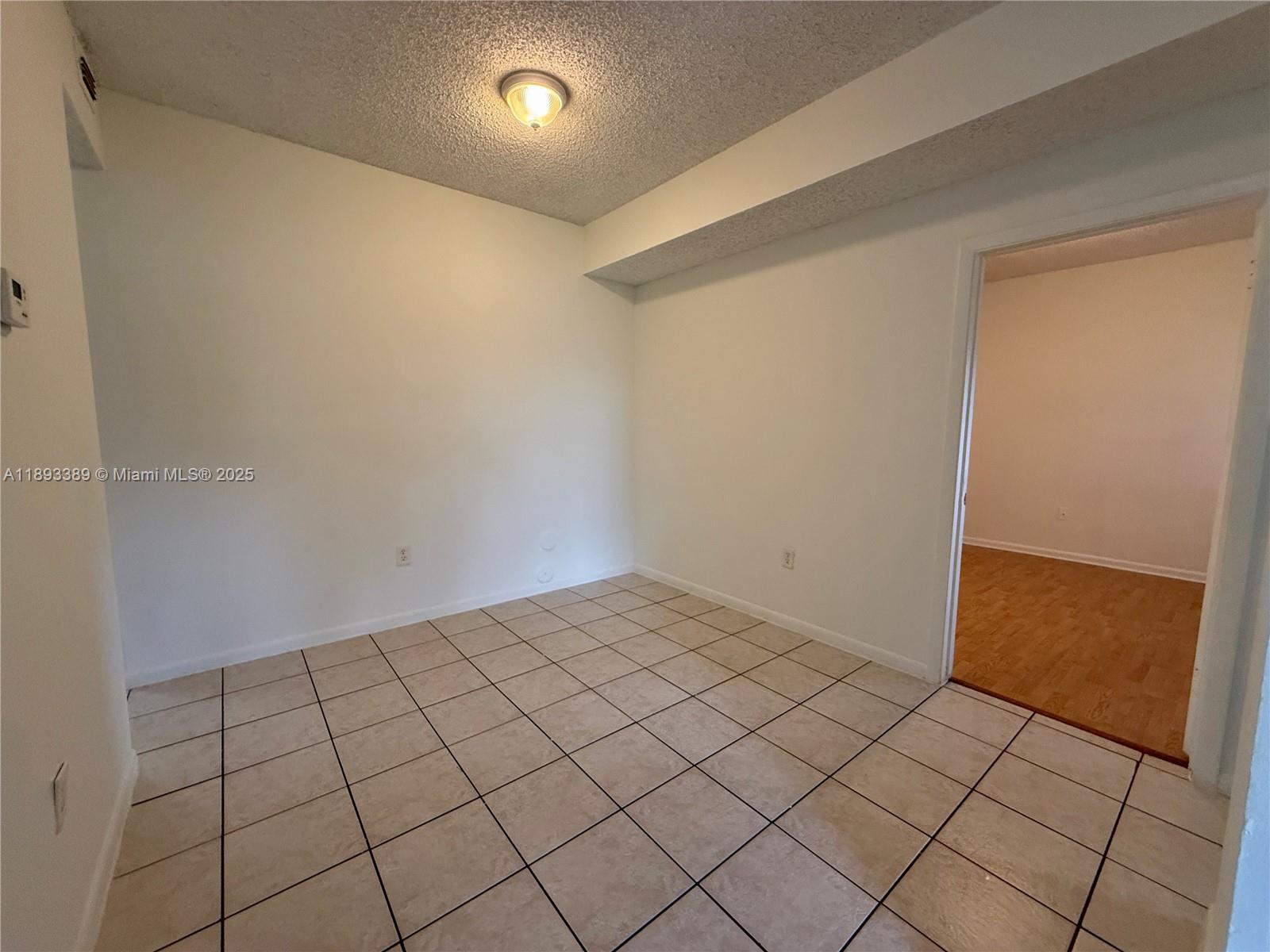 REFLECTIONS AT PEMBROKE - Residential Lease