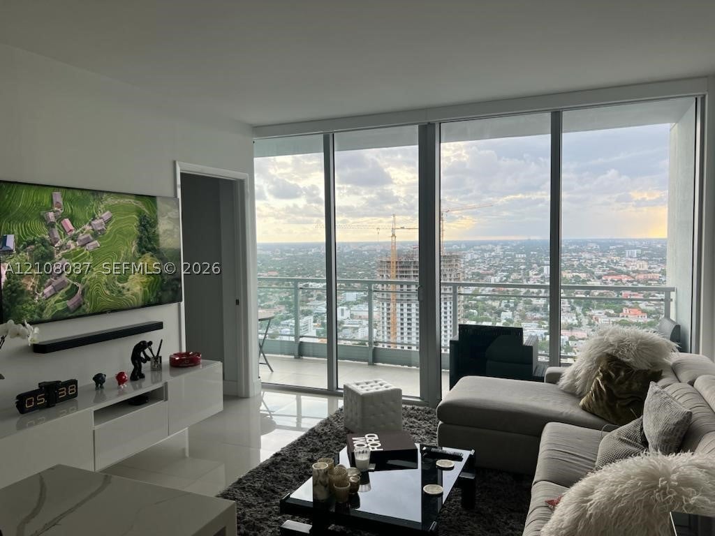 92 SW 3rd St 5008