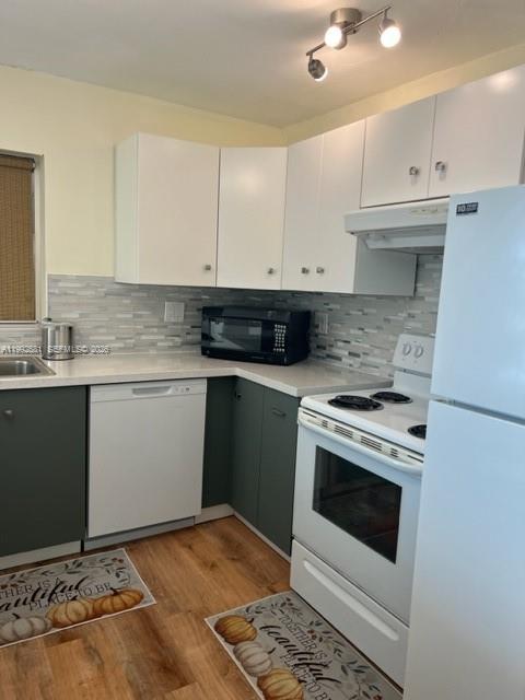 WATERWAY PLAZA CONDO - Residential Lease