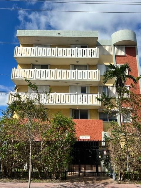 WATERWAY PLAZA CONDO - Residential Lease