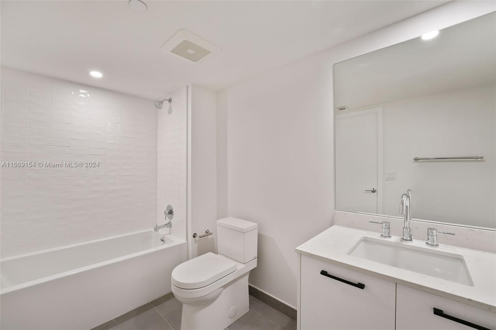 Flamingo Point - Residential Lease