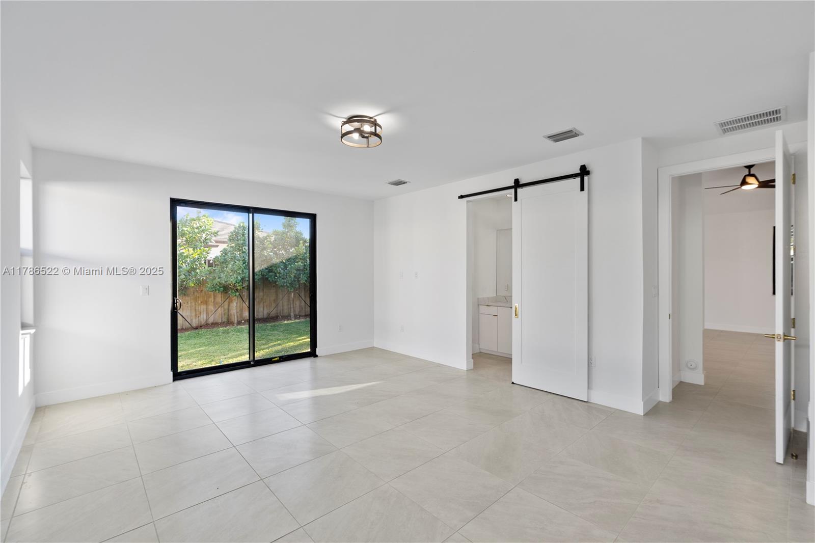 SILVER PINES - Residential