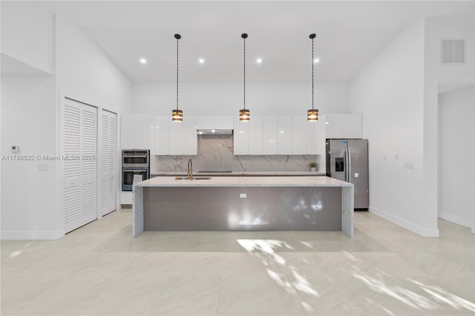SILVER PINES - Residential