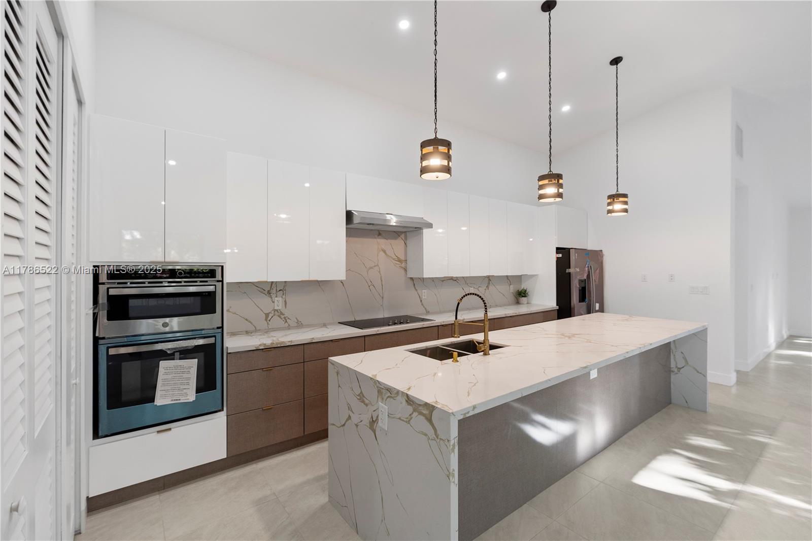 SILVER PINES - Residential