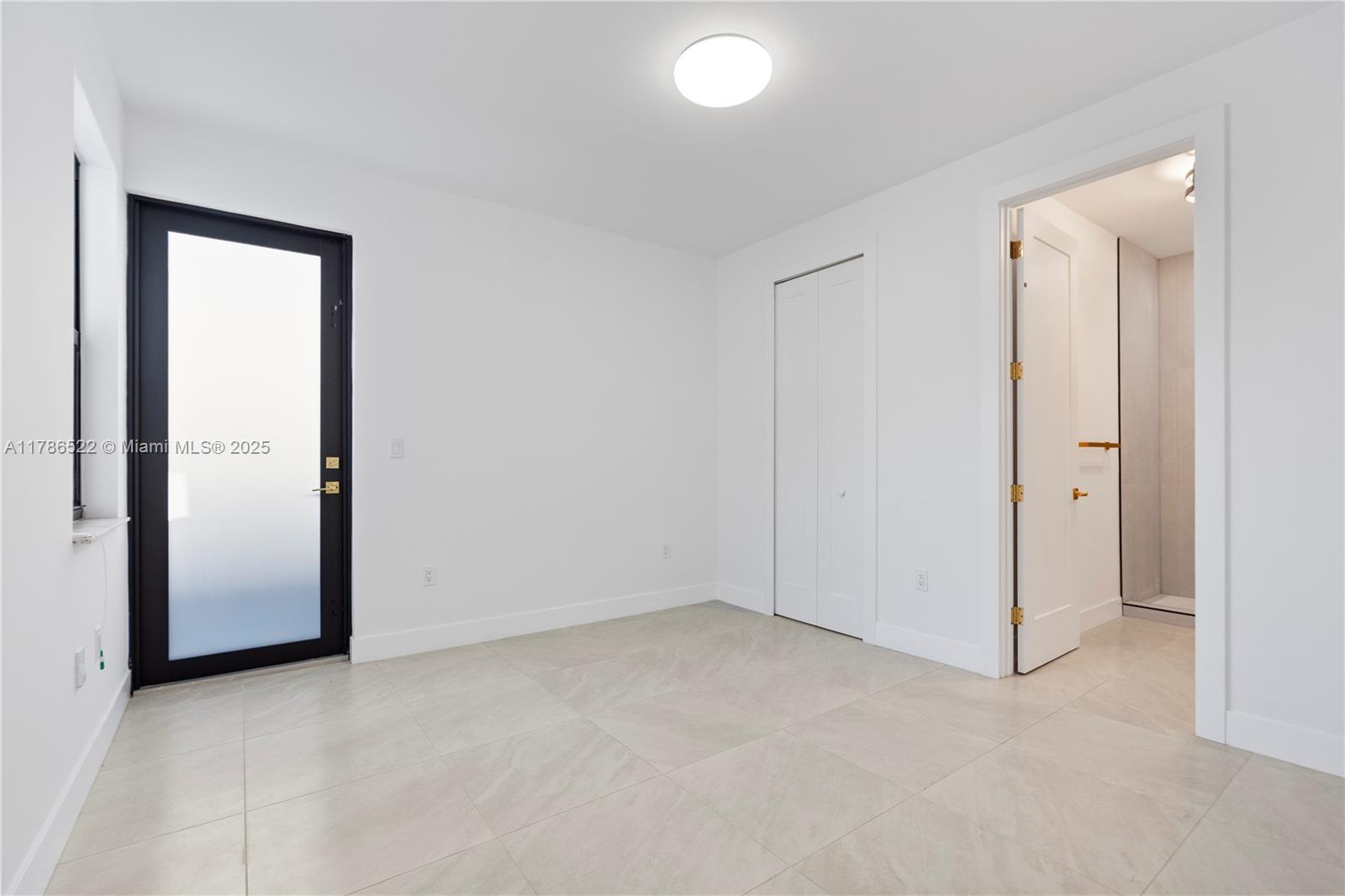 SILVER PINES - Residential
