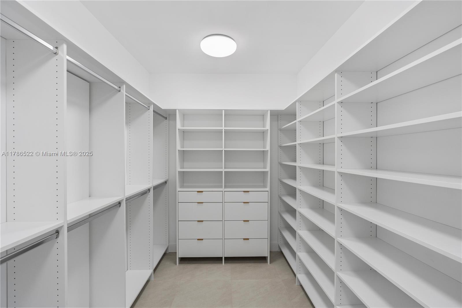 SILVER PINES - Residential