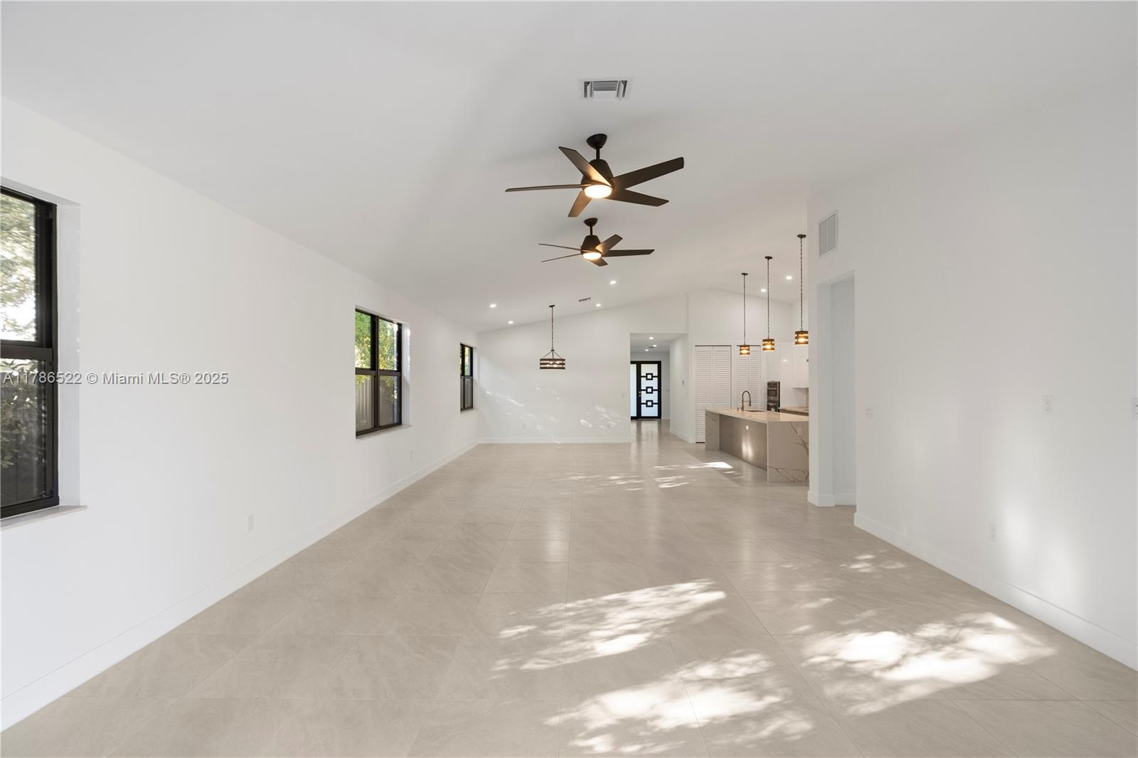 SILVER PINES - Residential