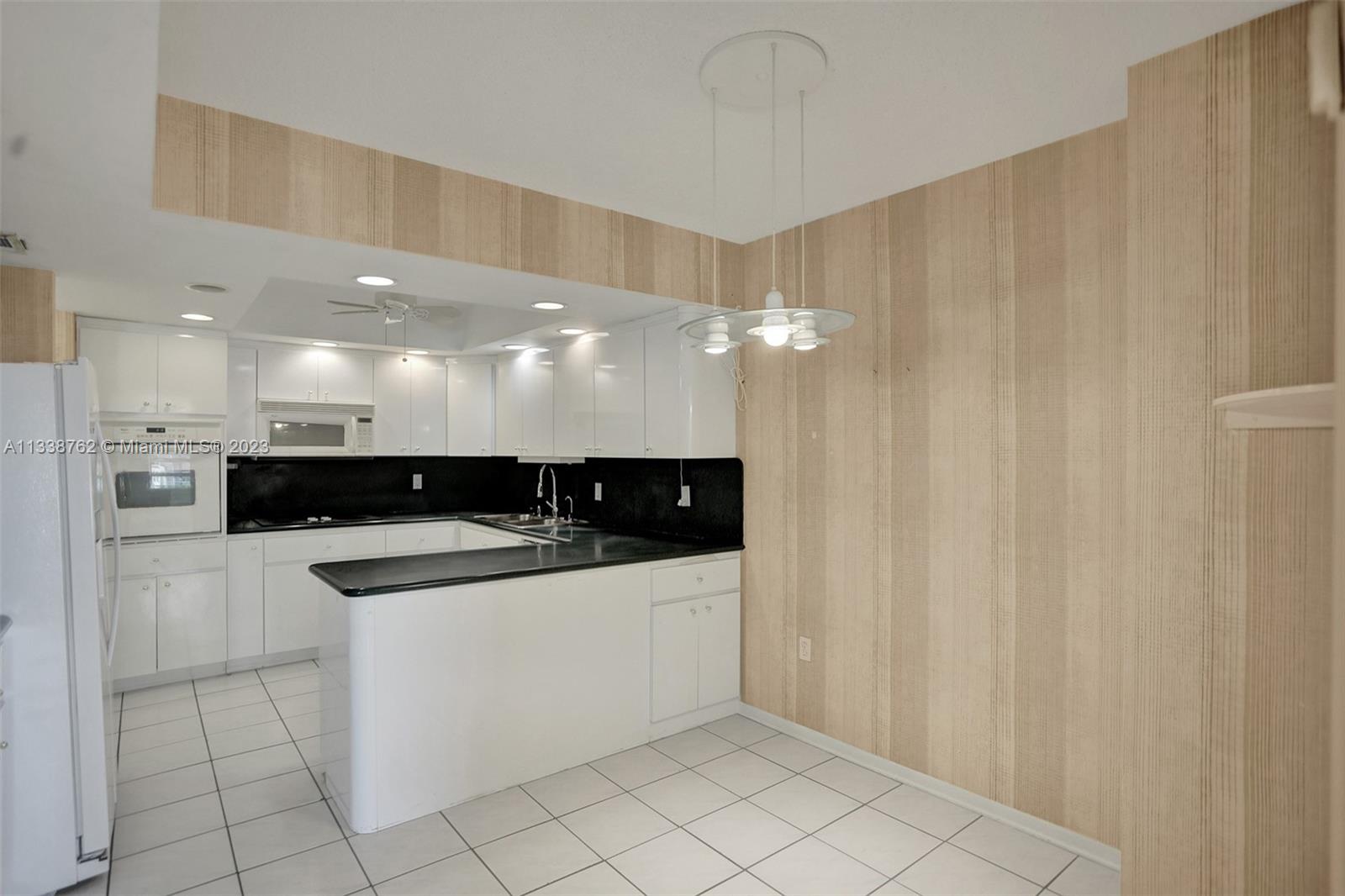 Photo 22 of 29 of 9801 Collins Ave 19D condo