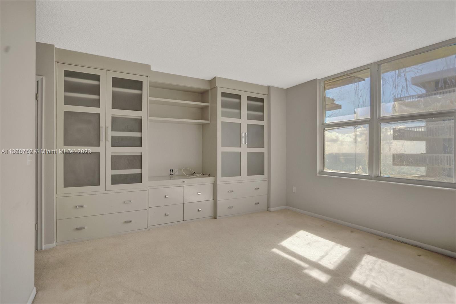 Photo 14 of 29 of 9801 Collins Ave 19D condo
