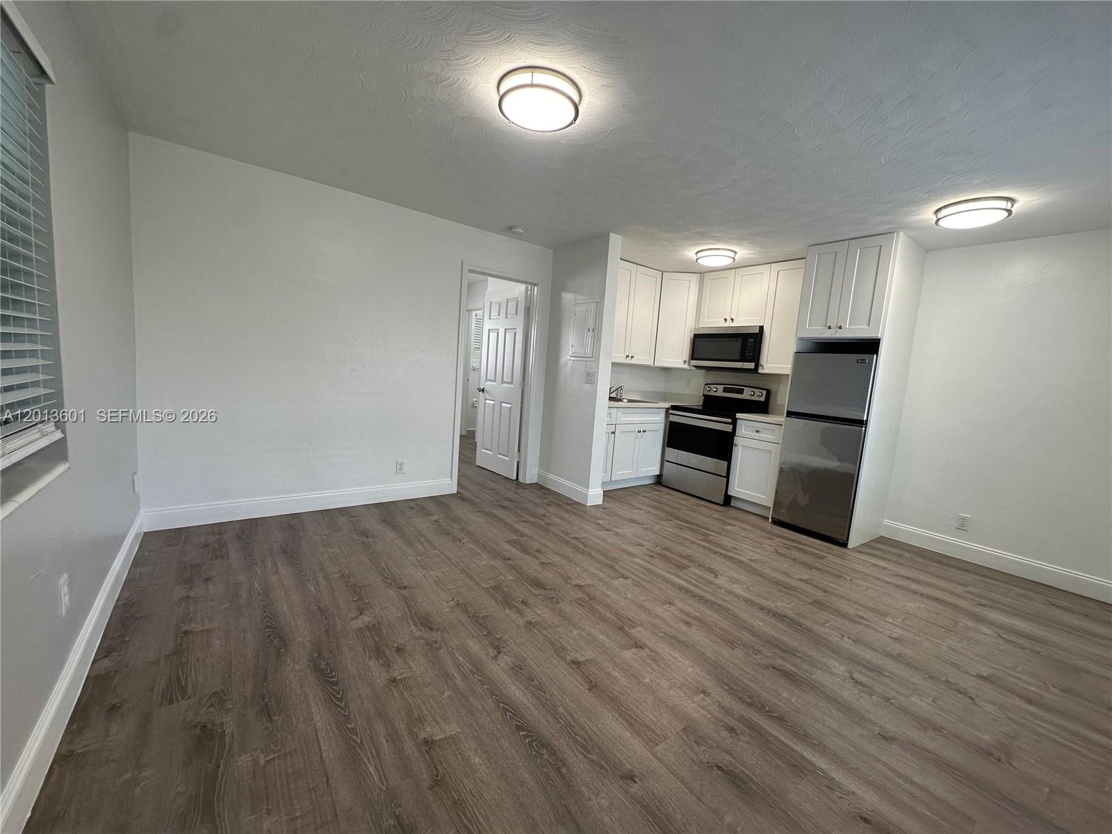 SILVER SHORES UNIT - Residential Lease