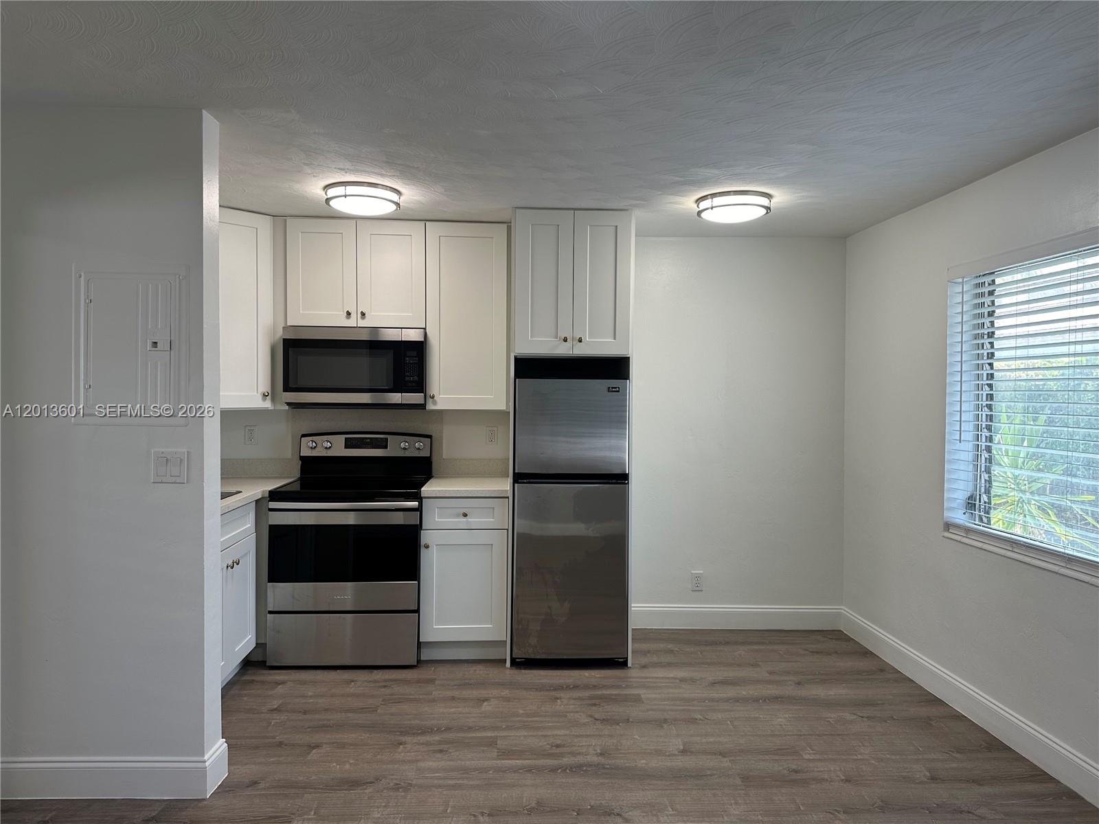 SILVER SHORES UNIT - Residential Lease