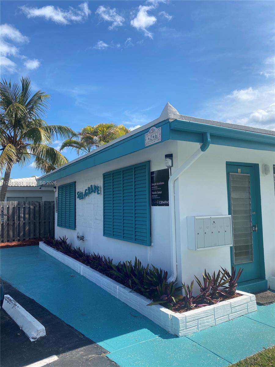 SILVER SHORES UNIT - Residential Lease