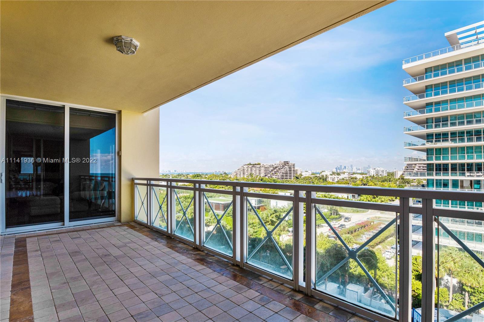 GRAND BAY TOWER CONDO - Residential