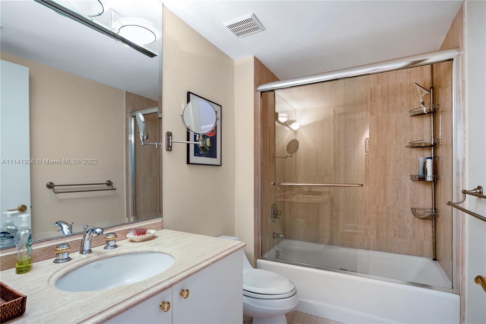 GRAND BAY TOWER CONDO - Residential