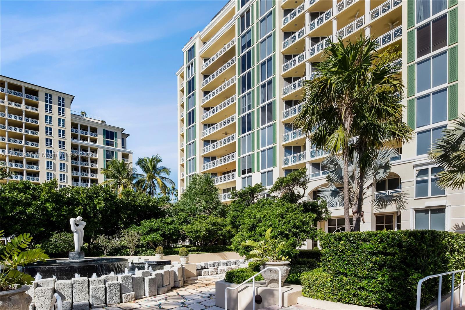 GRAND BAY TOWER CONDO - Residential