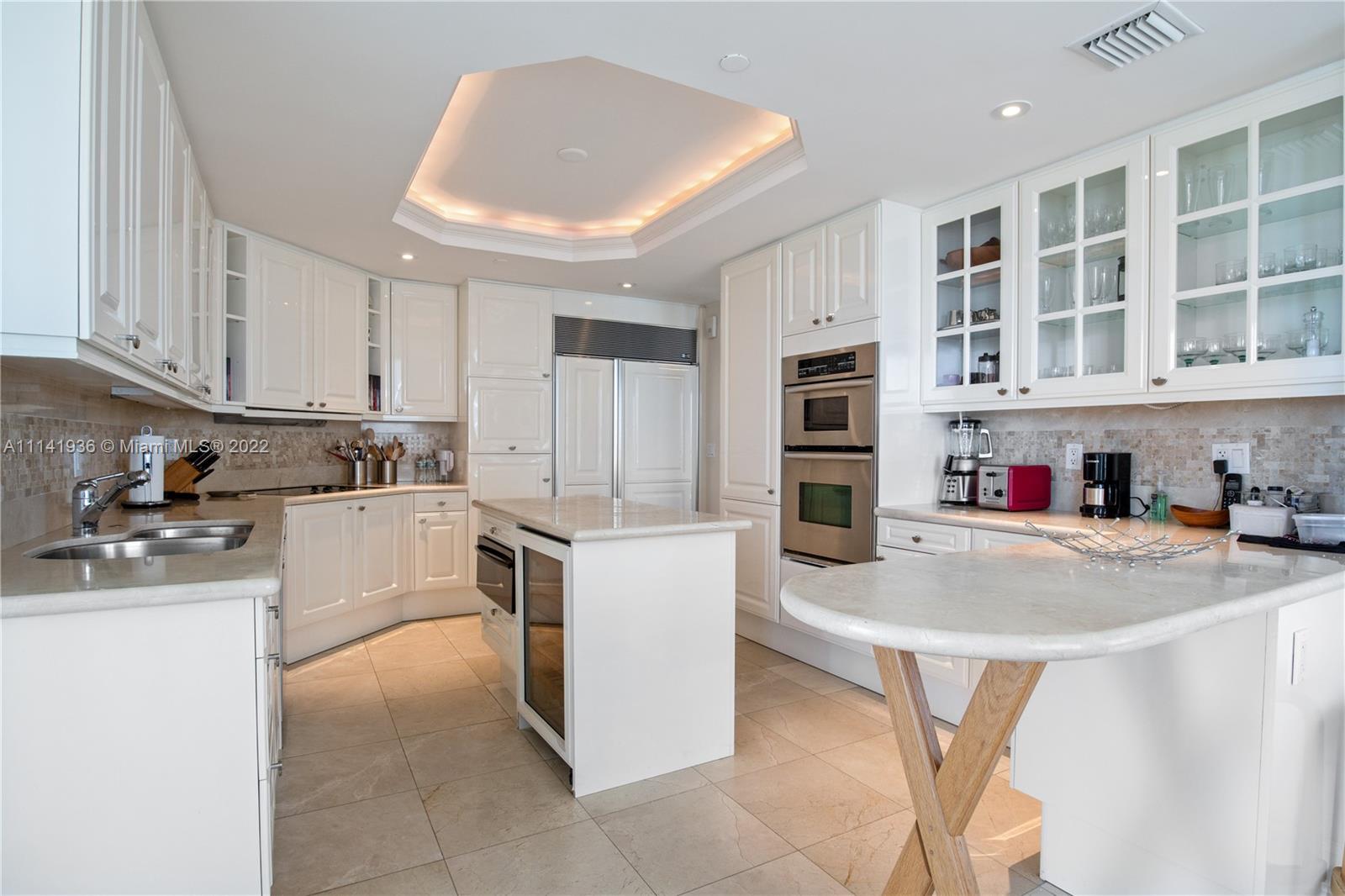 GRAND BAY TOWER CONDO - Residential