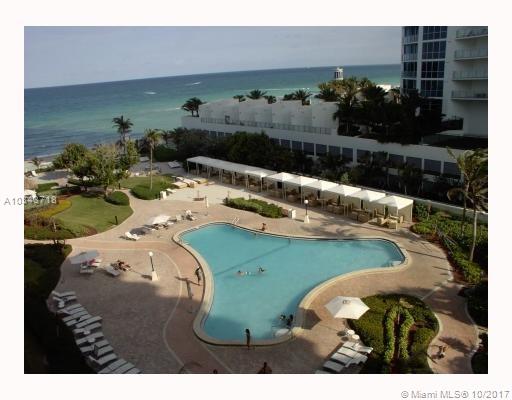 RESIDENCES ON HOLLYWOOD B - Residential Lease