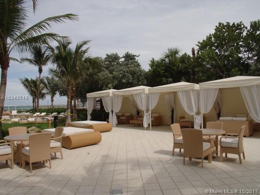 RESIDENCES ON HOLLYWOOD B - Residential Lease