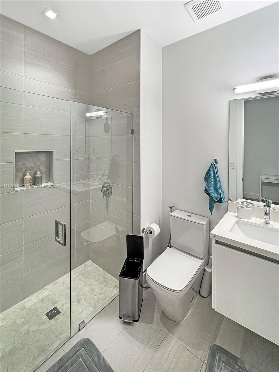 WESTON ESTATES - Residential