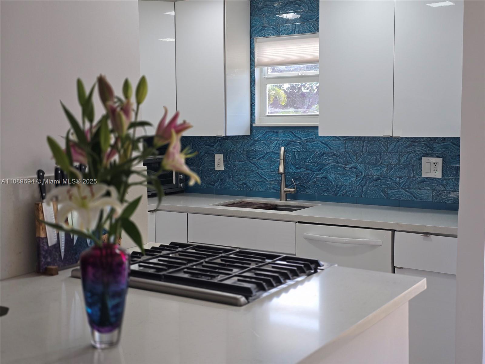 SUNSET PARK TOWN HOUSES - Residential