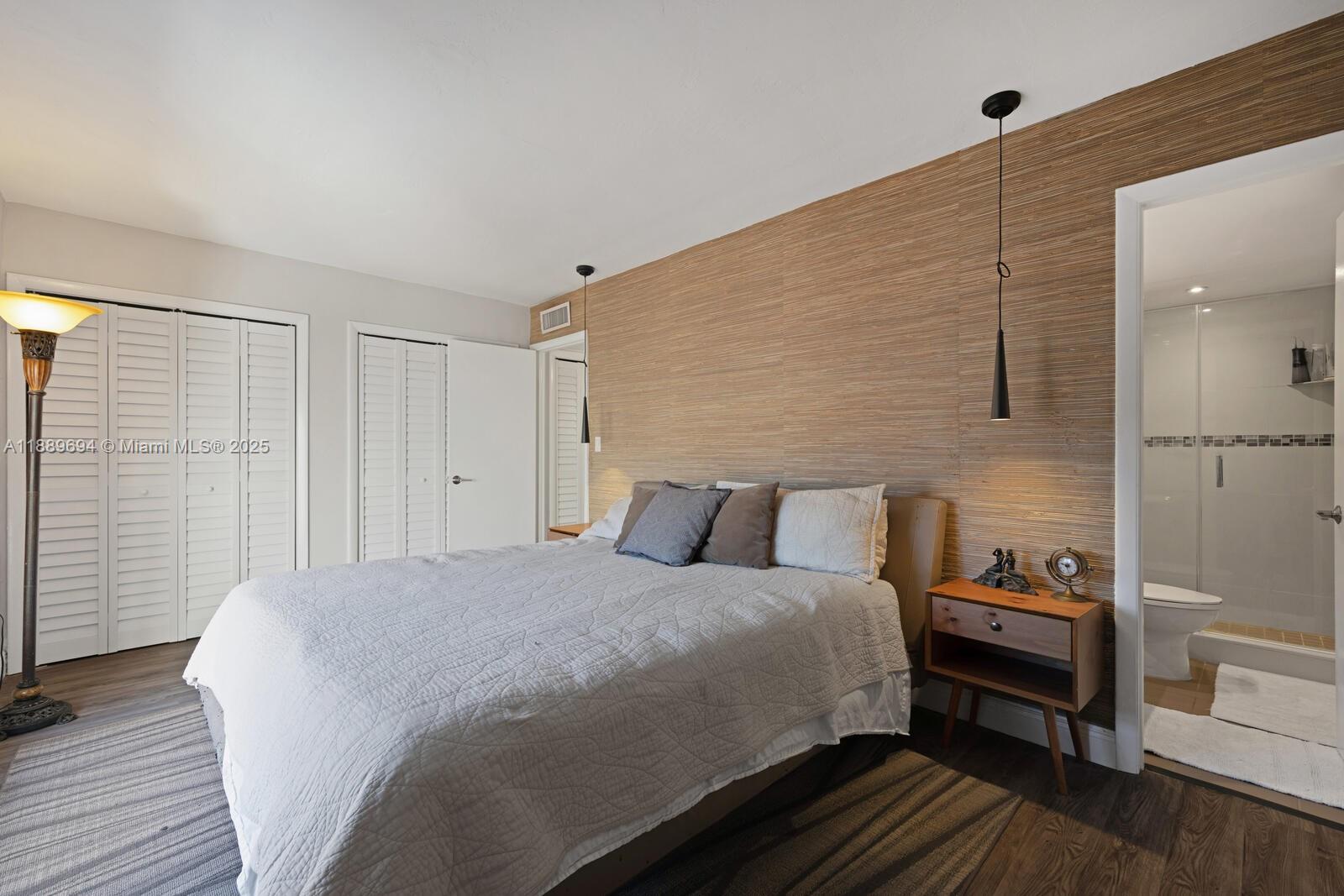 SUNSET PARK TOWN HOUSES - Residential