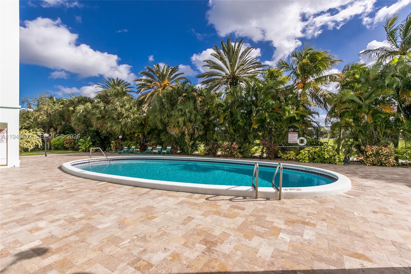 FAIRWAYS NORTH CO-OP - Residential