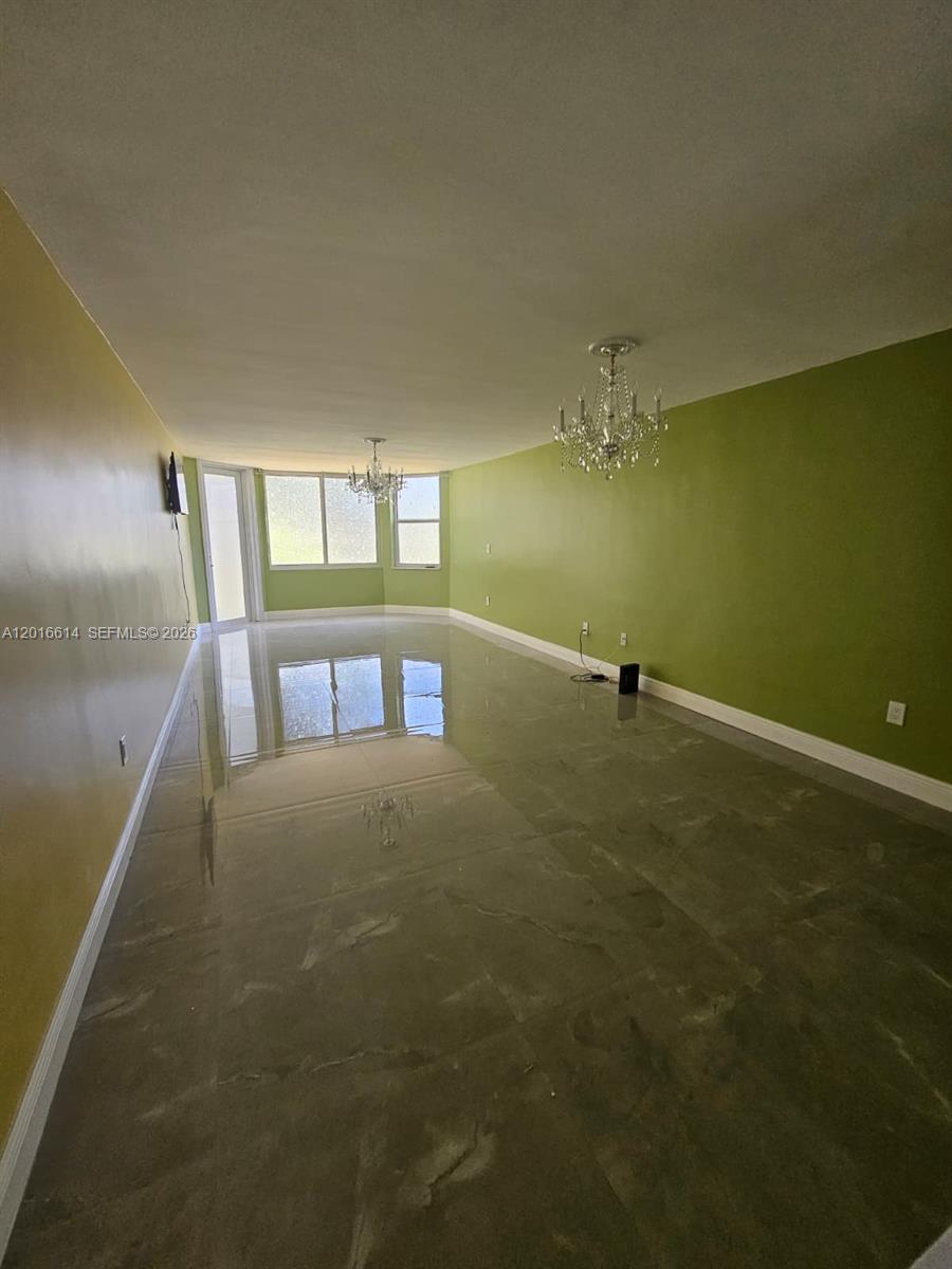 ROLLING GREEN CONDO F - Residential