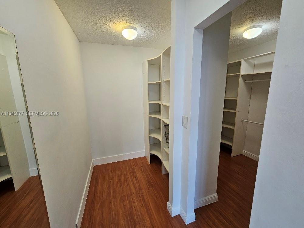 WILSHIRE CONDO - Residential