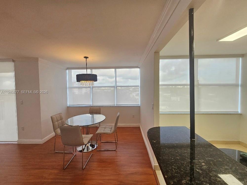 WILSHIRE CONDO - Residential