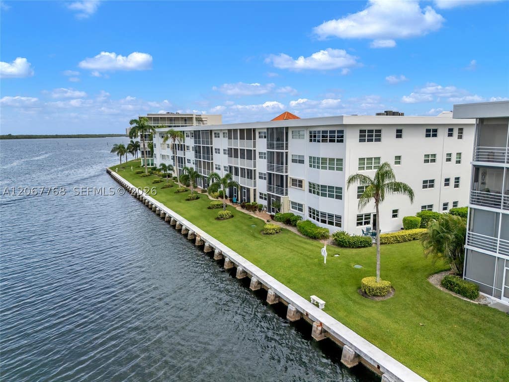 Photo of 28 Yacht Club Dr #202, North Palm Beach, FL 33408 (MLS # A12067768)