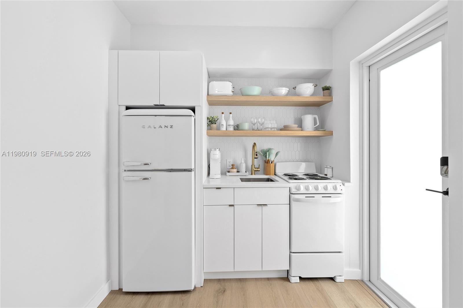 LAKE WORTH TOWN OF - Residential Income