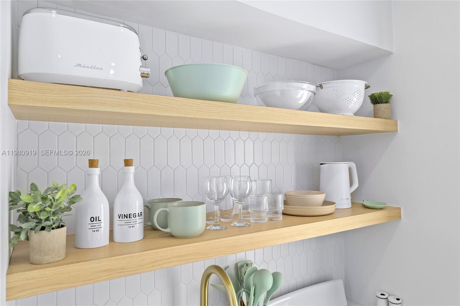 LAKE WORTH TOWN OF - Residential Income