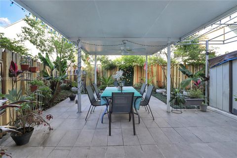 Photo of 6195 W 18th Ave #G101, Hialeah, FL 33012 (MLS # A11927072)