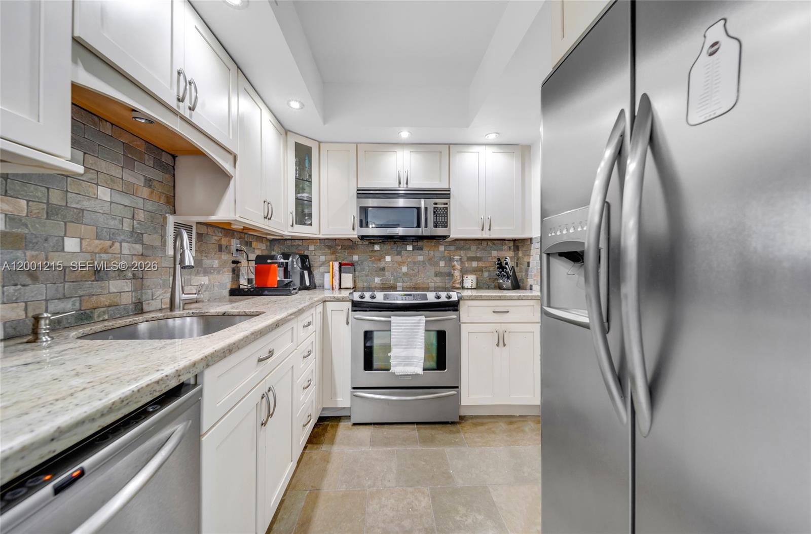 MIRADOR 1200 CONDO - Residential Lease