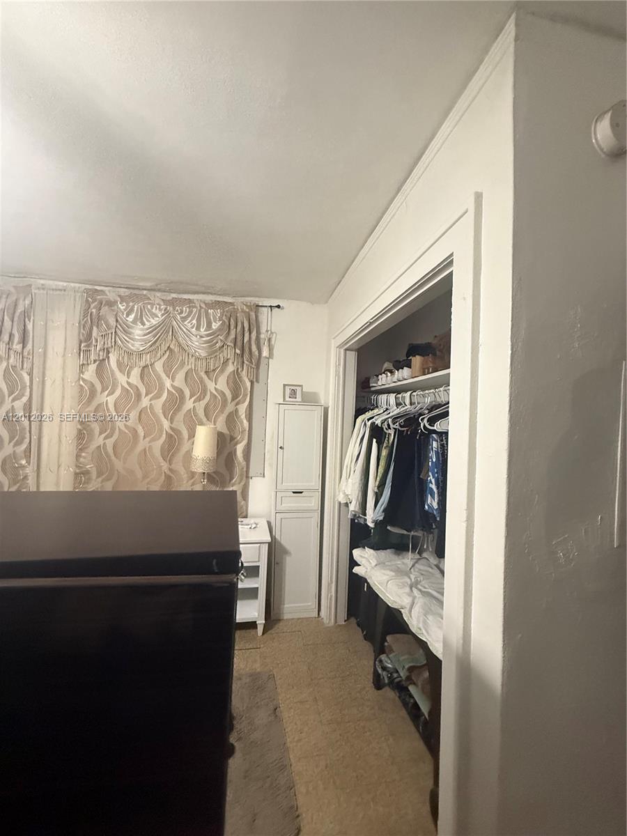 1560 SW 5th St 4