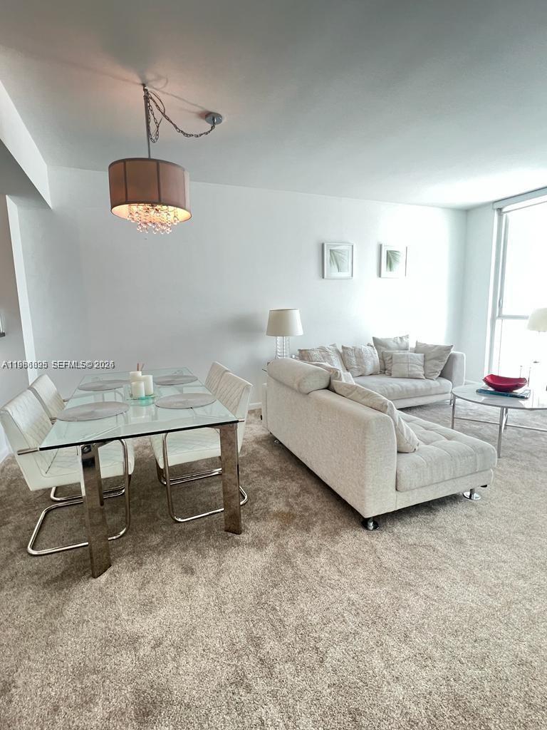 VIZCAYNE SOUTH CONDO - Residential