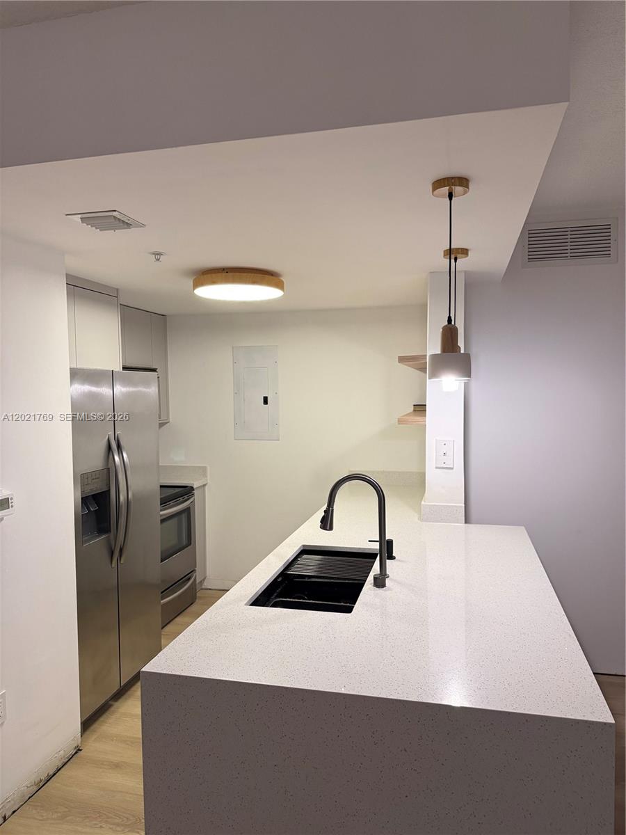 1800 BISCAYNE PLAZA CONDO - Residential