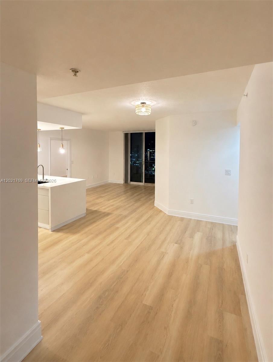 1800 BISCAYNE PLAZA CONDO - Residential