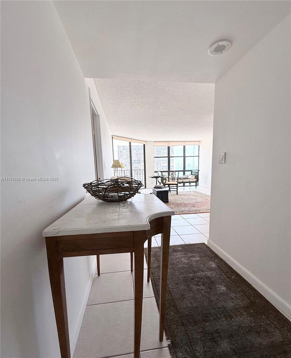 1925 Brickell Ave 1403