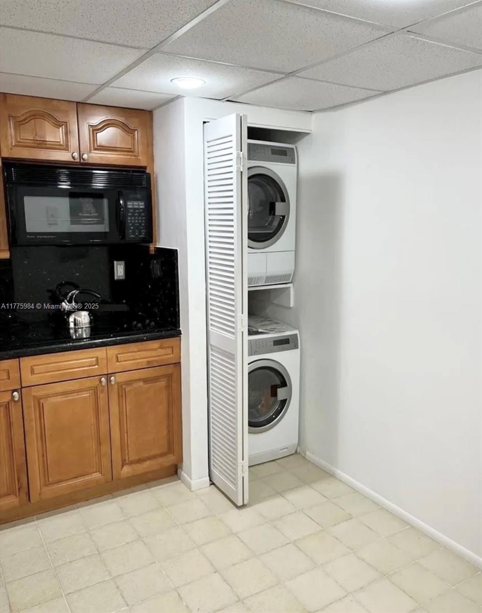 1925 Brickell Ave 1403