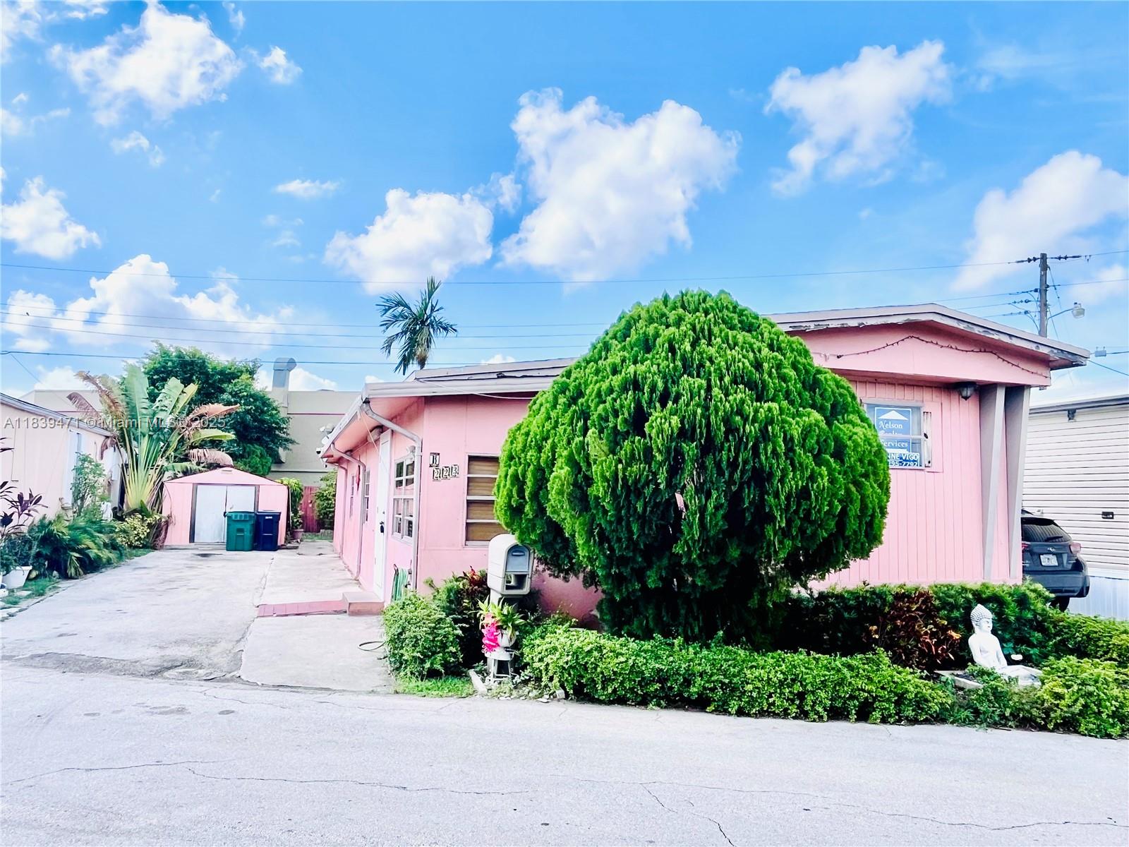 11 53 40 FLA FRUIT LAND C - Residential