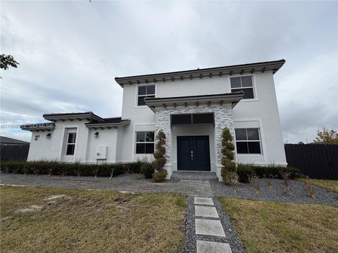 Miami-Dade County Townhomes and Villas for sale 35 16925 SW 289th Ter Homestead FL 33030