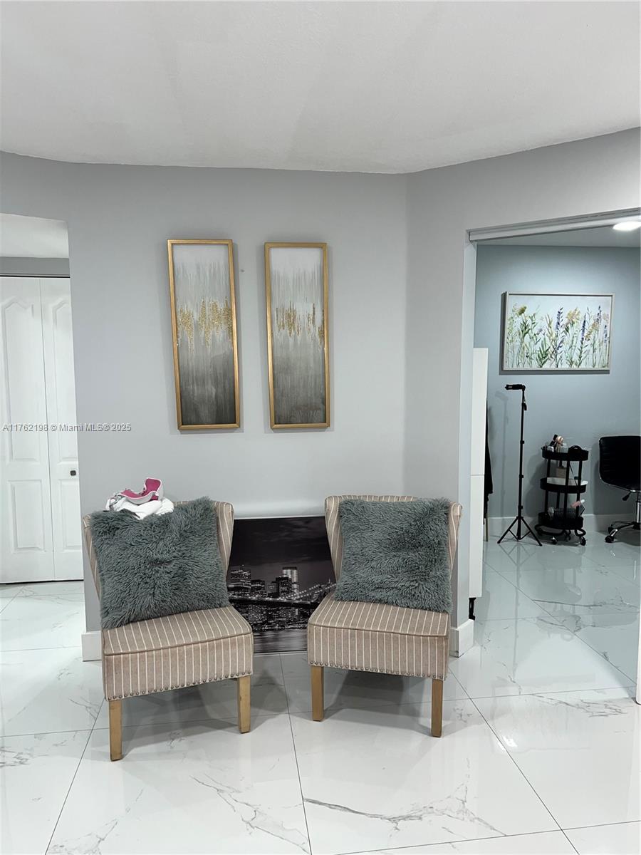 KASALTA VILLAS CONDO - Residential