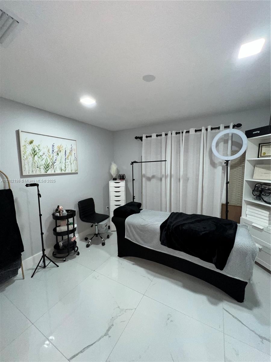 KASALTA VILLAS CONDO - Residential