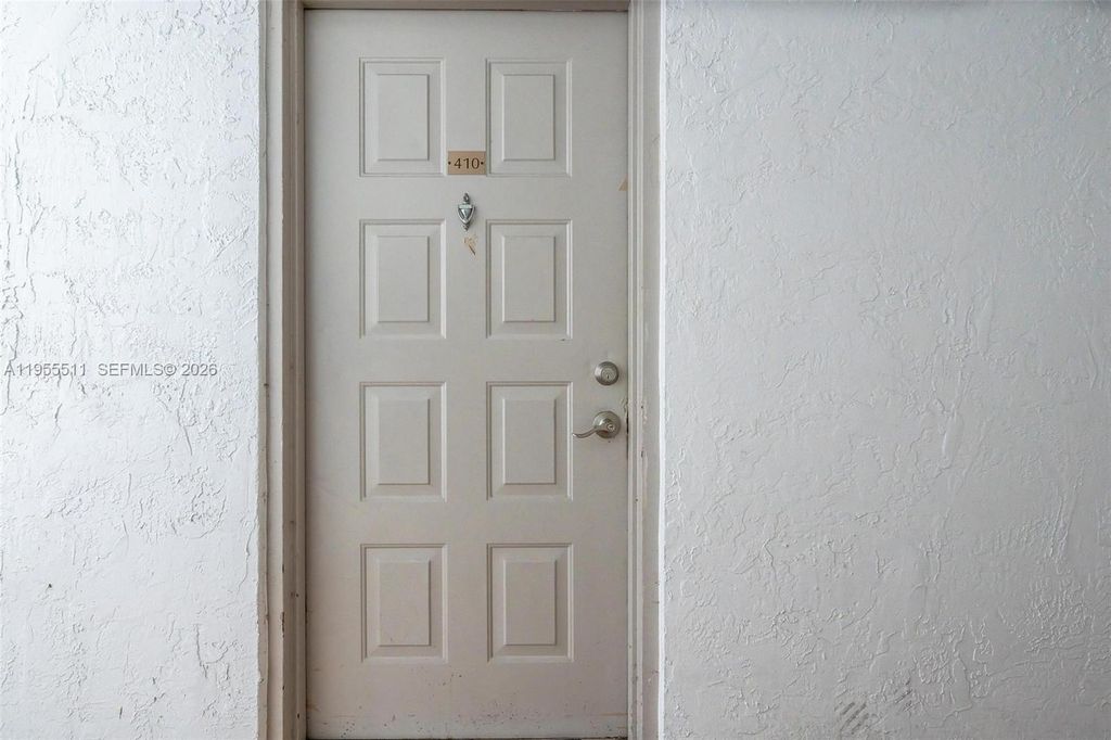 Photo of 711 N Pine Island Rd #410, Plantation, FL 33324 (MLS # A11955511)