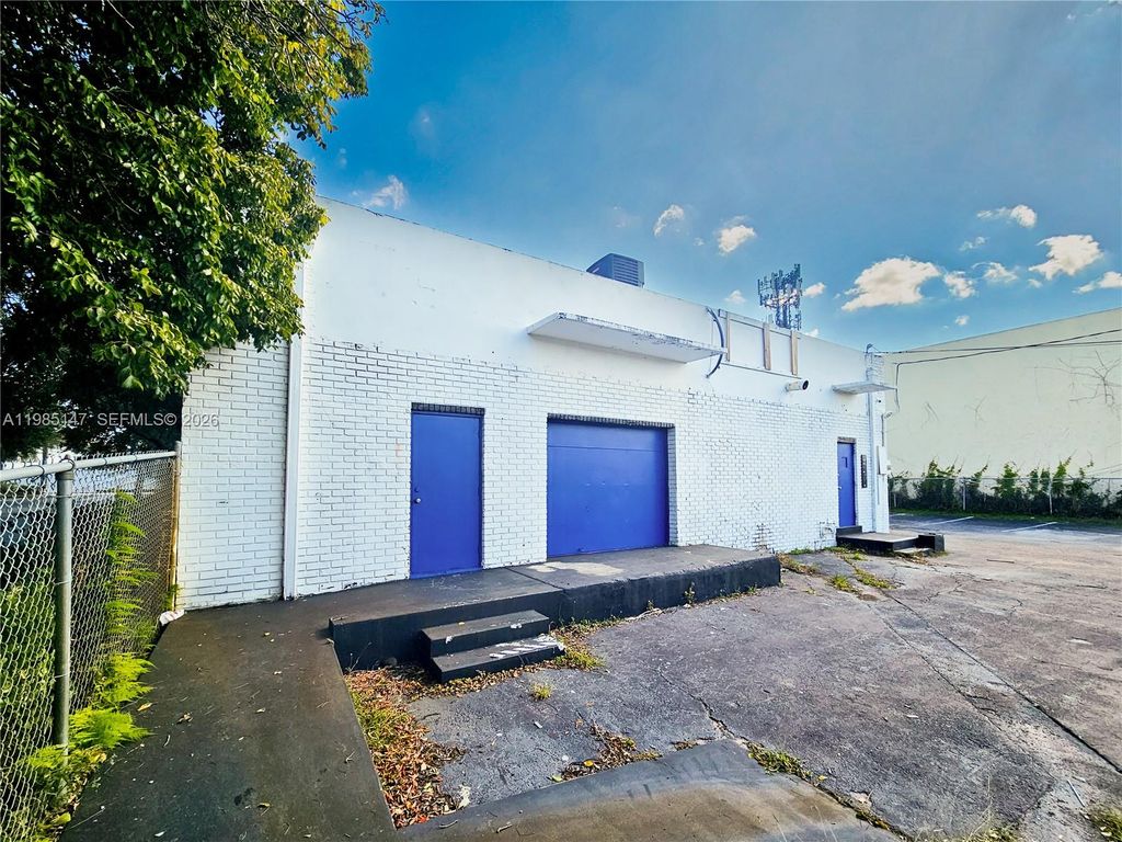 Photo of Dania Beach, FL 33004 (MLS # A11985147)