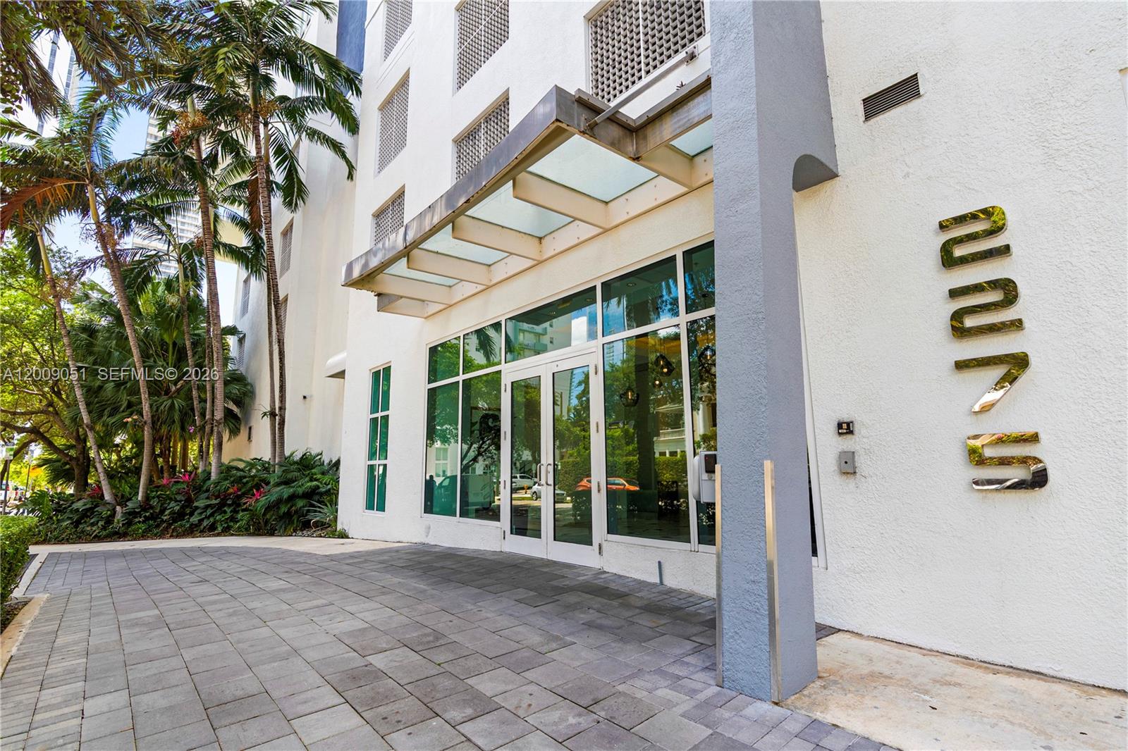 UPTOWN LOFTS CONDO - Residential